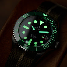 Load image into Gallery viewer, 42mm Black Type A bezel dive watch kit  | D05 Maxi Superlume Dial with C3 lume lume shot