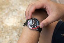 Load image into Gallery viewer, DIY WATCH CLUB - GMT DIVER WATCHMAKING KIT. Daily diver watch