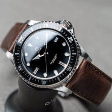 Load image into Gallery viewer, EONIQ x DIY WATCH CLUB Watchmaking Kit - Customizable 40mm diver - Seiko NH35