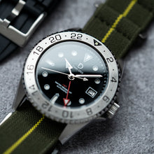 Load image into Gallery viewer, [Modding Starter Combo] DIY Kit Bundle | 42mm Dive GMT Coke, Pepsi, and Silver steel Bezel | Seiko Automatic GMT movement | DWC-D03