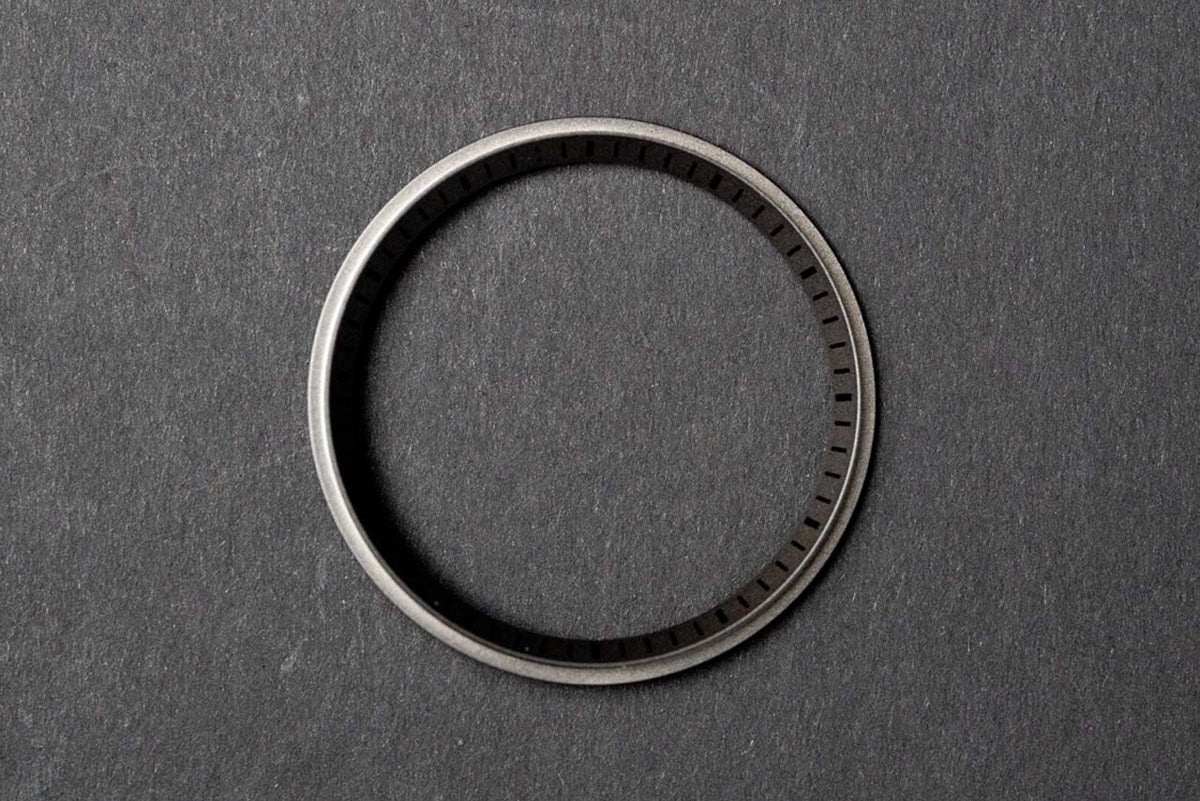 Chapter ring for DIY Watch Club divers - Brushed Gun Silver with Black ...