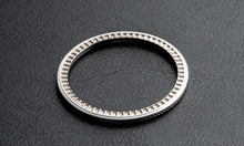 Load image into Gallery viewer, Knurled thin profile bezel - for DWC divers, Seiko SKX and 5KX/SRPD (BZ-DV-D1) . seiko modding