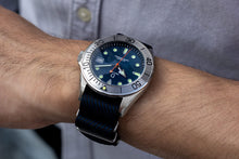 Load image into Gallery viewer, DIY WATCH CLUB - Diver with Silver bezel insert (Seiko mod)